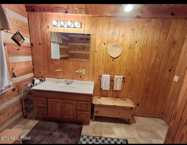 $450,000 | 2741-2743 Cosby Highway, Cosby, TN 37722