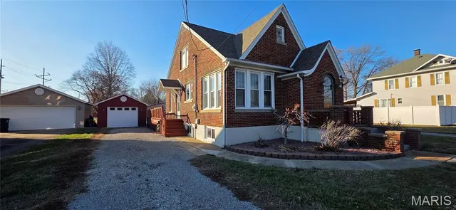 $190,000 | 803 North Sparta Street, Steeleville, IL 62288