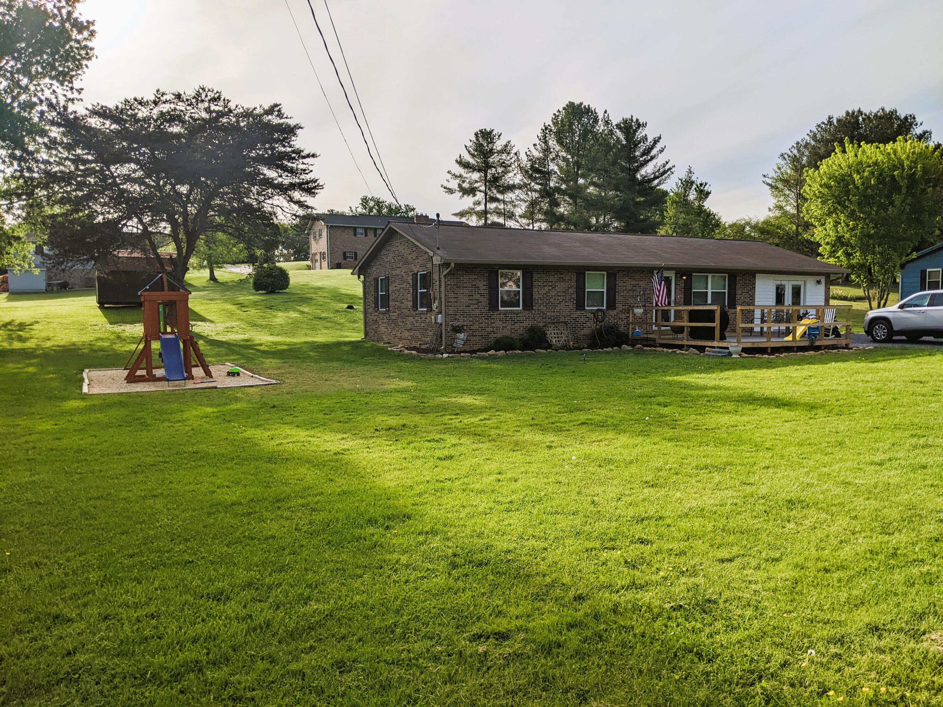 1088 Wykle Road Greeneville, TN 37743 - Photo 19 of 22 PXL_20220428_222716063