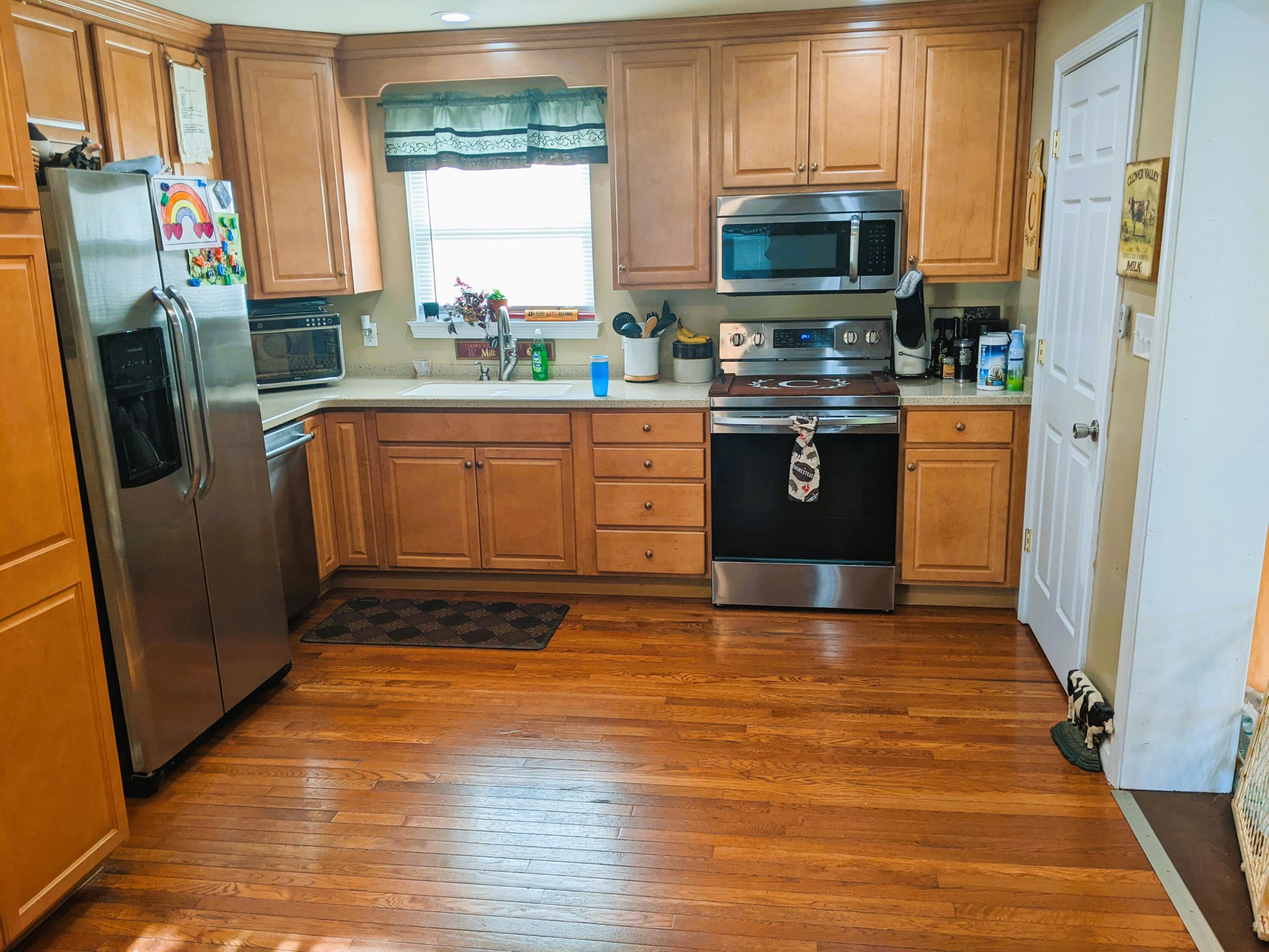 1088 Wykle Road Greeneville, TN 37743 - Photo 3 of 22 PXL_20220428_221620425.MP