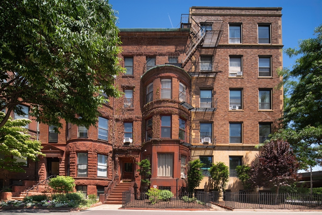 7 Bay State Road, Unit 2C Boston, MA 02215 - Photo 1 of 34