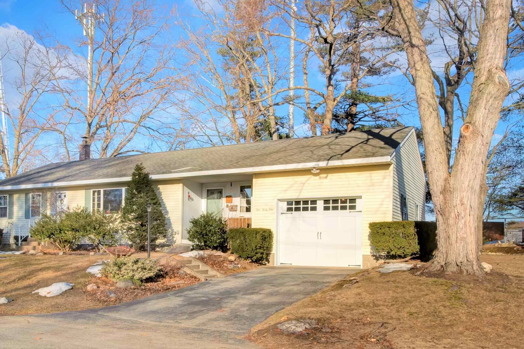 141 Hillhaven Road Manchester, NH 03104 - Photo 1 of 22 Gallery Image 1