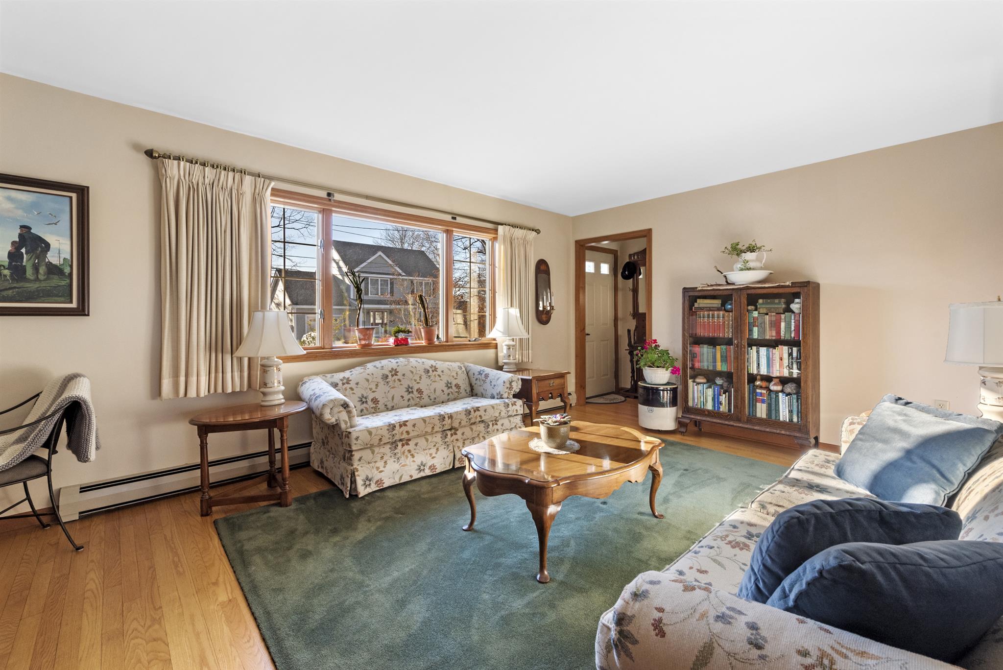 141 Hillhaven Road Manchester, NH 03104 - Photo 5 of 22 Gallery Image 5