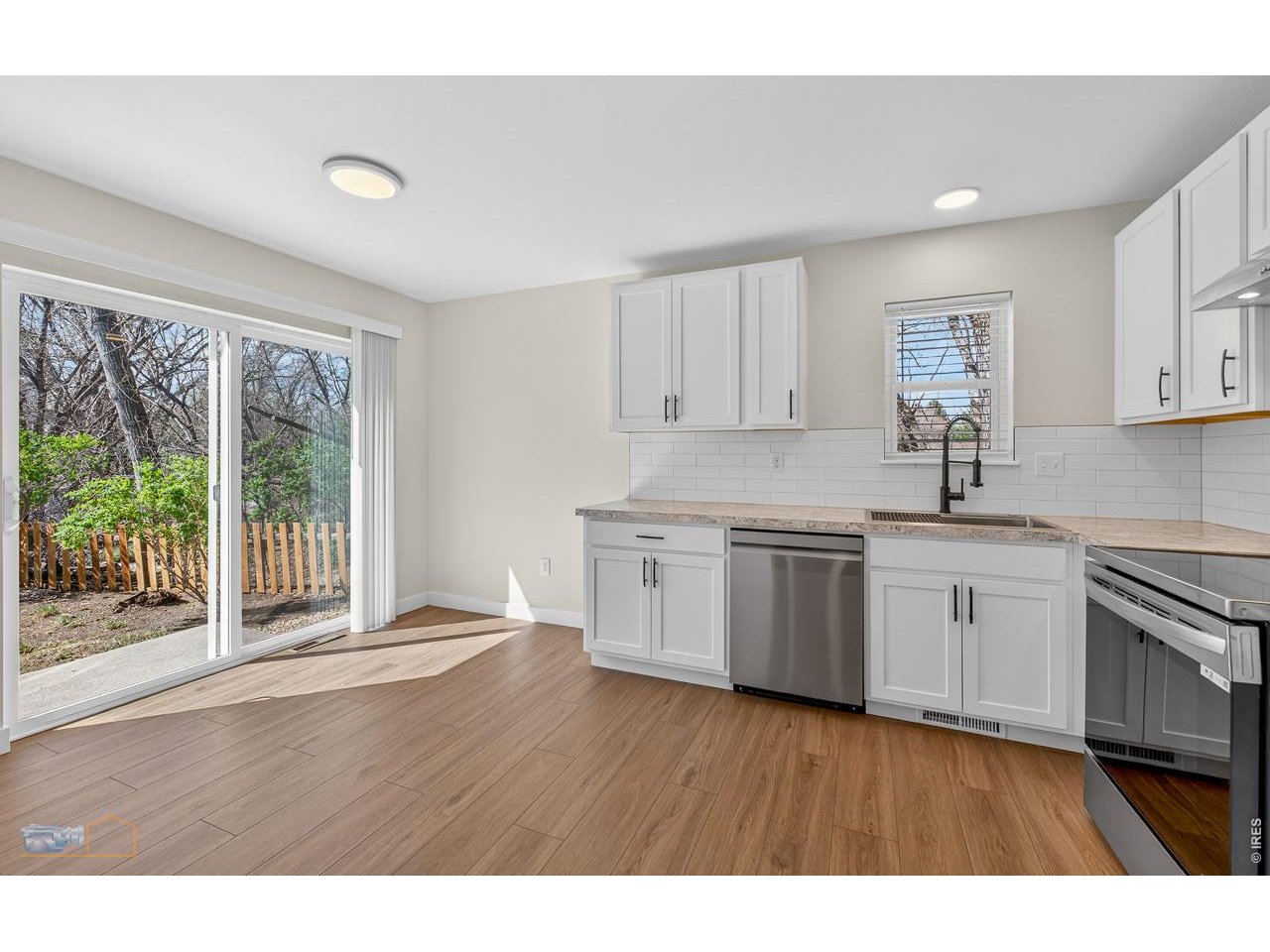 4641 Portside Way Boulder, CO 80301 - Photo 13 of 42 Kitchen & Dining area