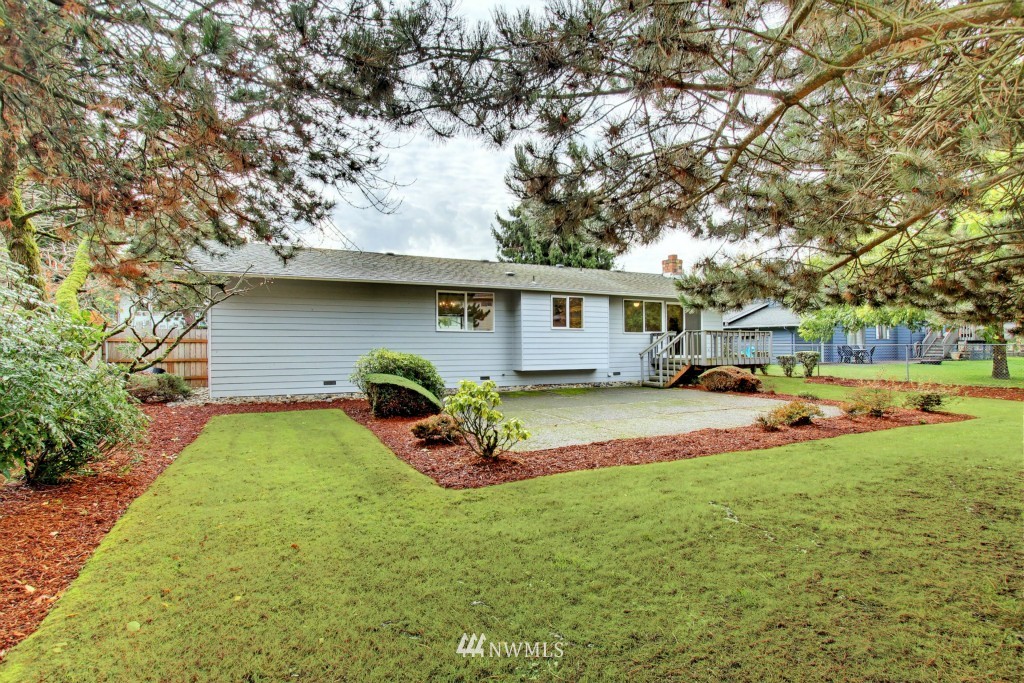 2116 Southeast 22nd Place Renton, WA 98055 - Photo 10 of 10