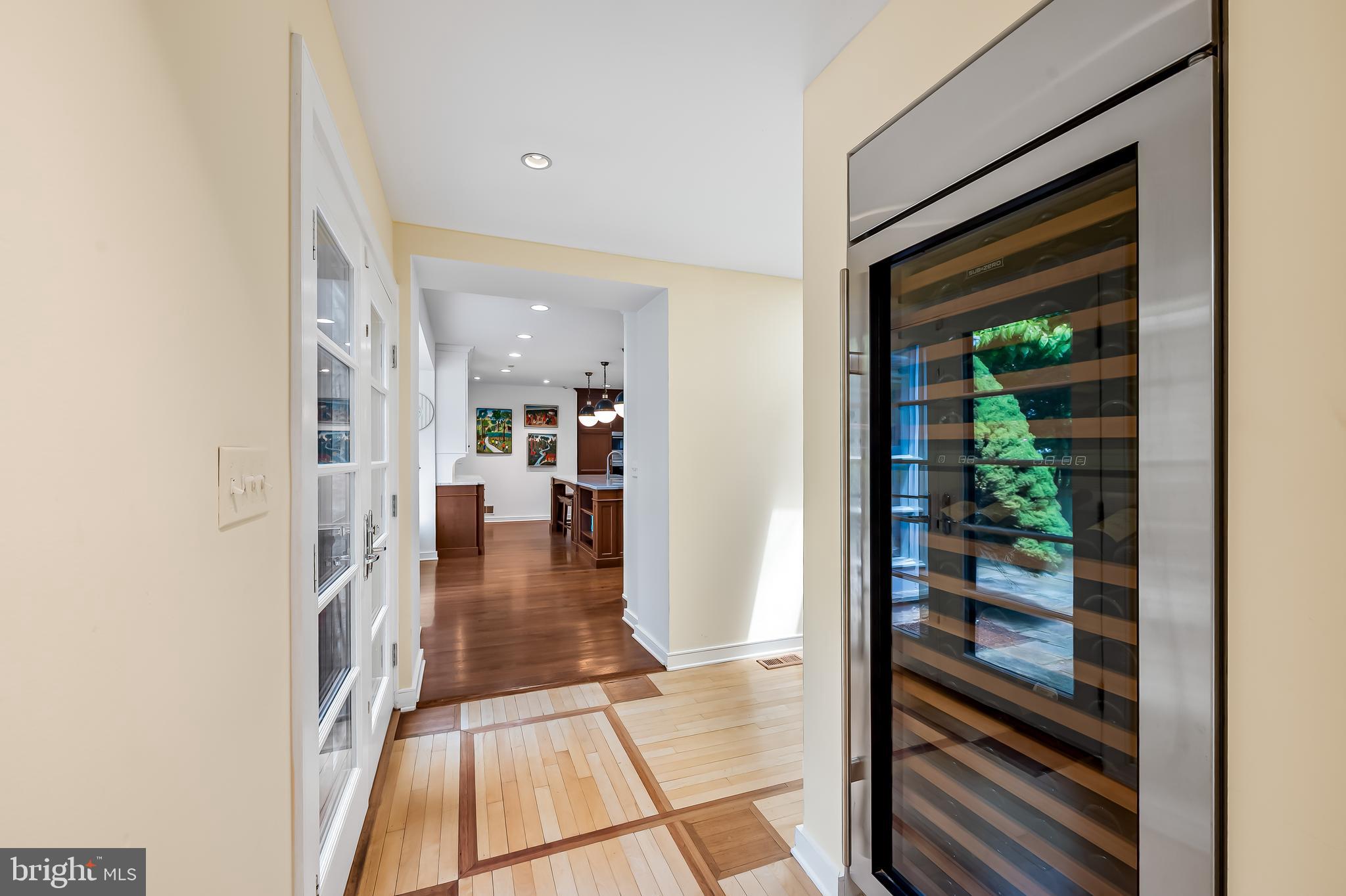 6 Meadow Road Baltimore, MD 21212 - Photo 19 of 53 a view of a hallway view with wooden floor and a living room