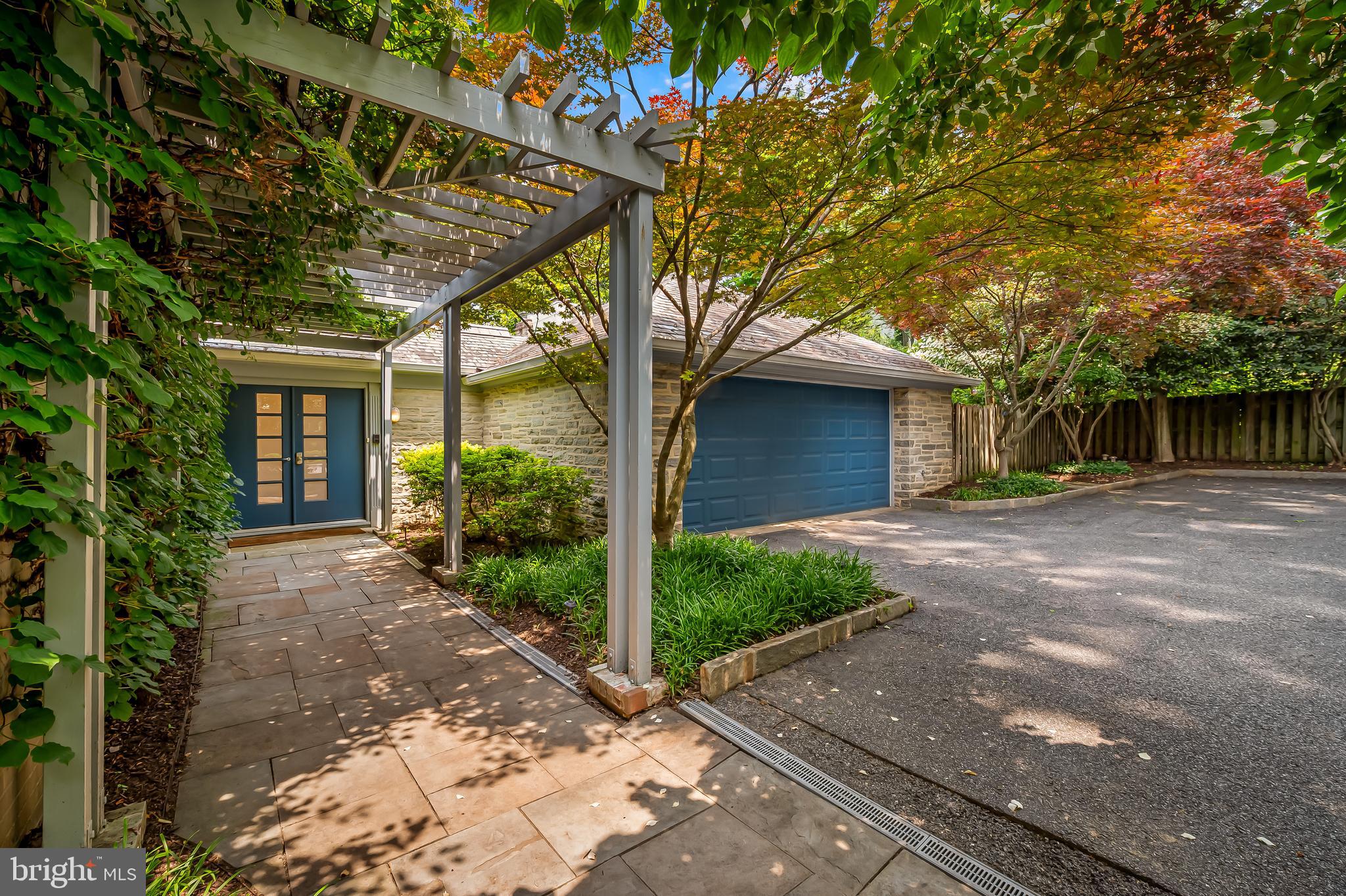 6 Meadow Road Baltimore, MD 21212 - Photo 2 of 53 a front view of a house with garden