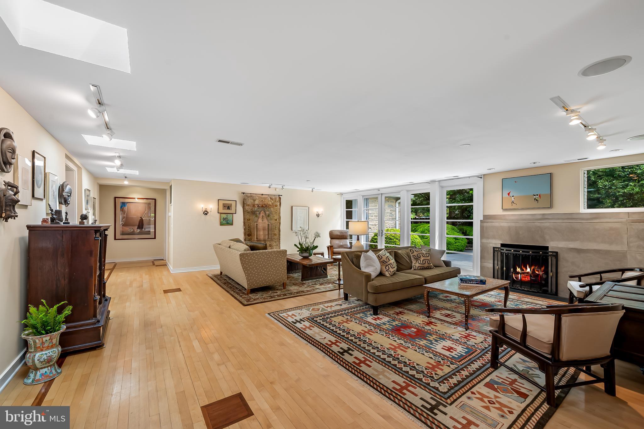 6 Meadow Road Baltimore, MD 21212 - Photo 6 of 53 a living room with furniture and a fireplace
