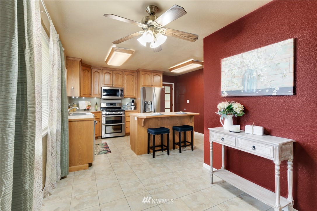 1380 Main Street Buckley, WA 98321 - Photo 6 of 23 Gallery Image 6