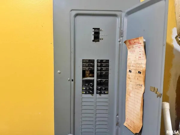 a view of front door and porch
