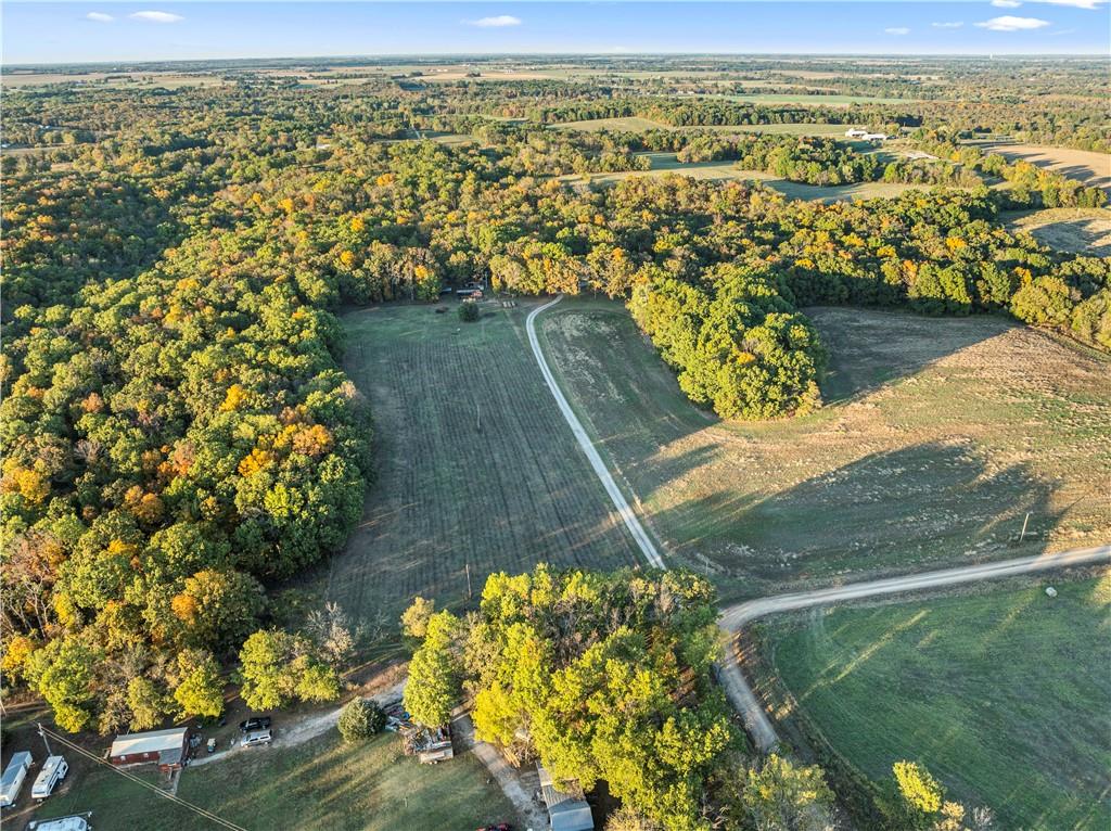 1 East Overland Road Nevada, MO 64772 - Photo 2 of 20
