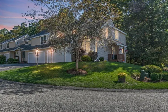 $520,000 | 18 Snug Harbor Lane, Atkinson, NH 03811