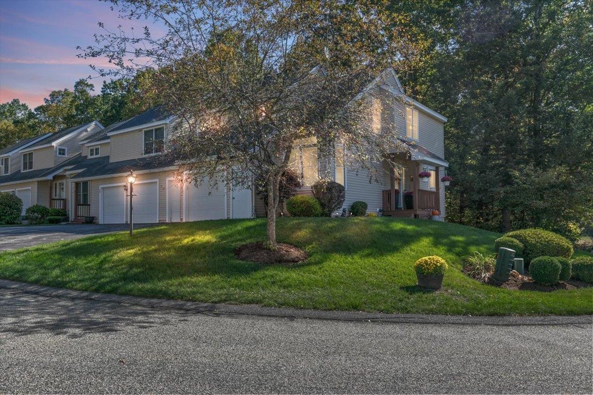 18 Snug Harbor Lane Atkinson, NH 03811 - Photo 2 of 44