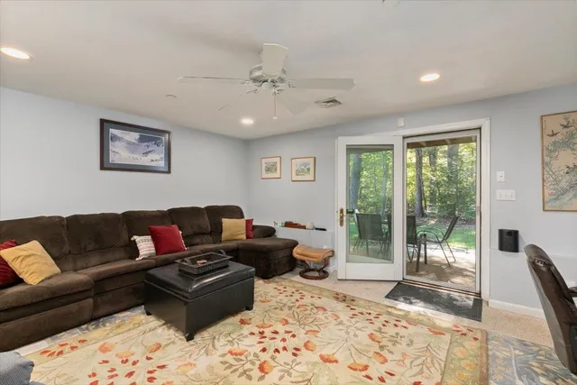 $520,000 | 18 Snug Harbor Lane, Atkinson, NH 03811