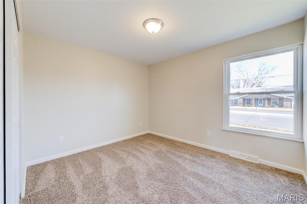 7057 Howdershell Road Hazelwood, MO 63031 - Photo 20 of 34 Gallery Image 20
