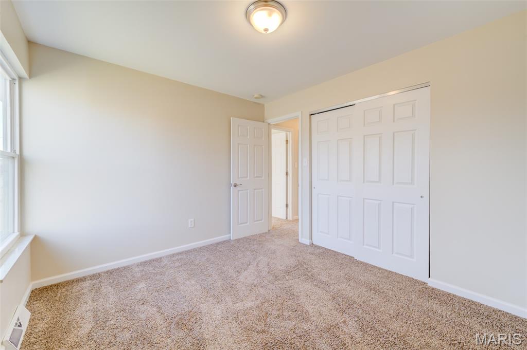 7057 Howdershell Road Hazelwood, MO 63031 - Photo 21 of 34 Gallery Image 21