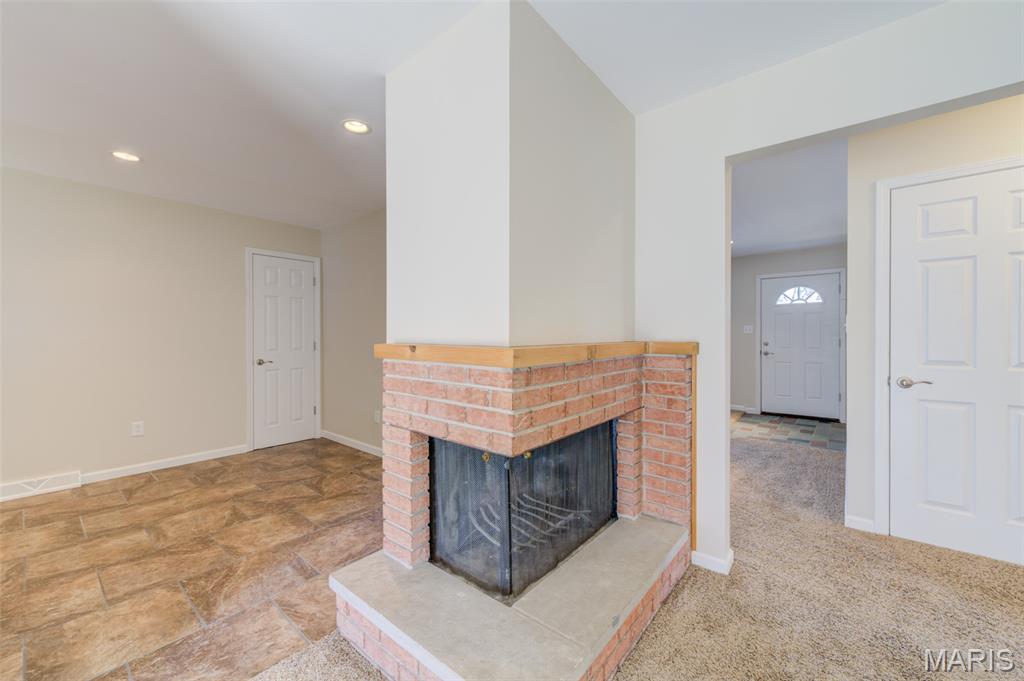 7057 Howdershell Road Hazelwood, MO 63031 - Photo 10 of 34 Gallery Image 10