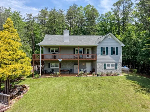 $487,000 | 352 South Meadow Drive, Hiawassee, GA 30546