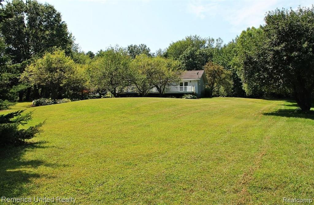 1628 North Kellogg Road Howell, MI 48843 - Photo 21 of 22