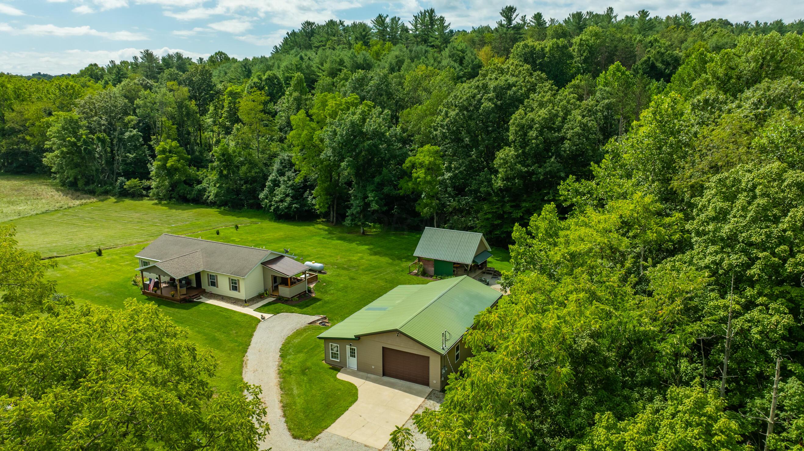 37283 Price Road Logan, OH 43138 - Photo 4 of 68 37283_Price_Rd_96