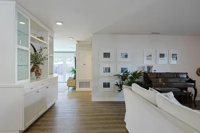 $15,000 | 1300 9th Street, Coronado, CA 92118