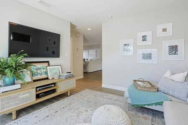 $15,000 | 1300 9th Street, Coronado, CA 92118