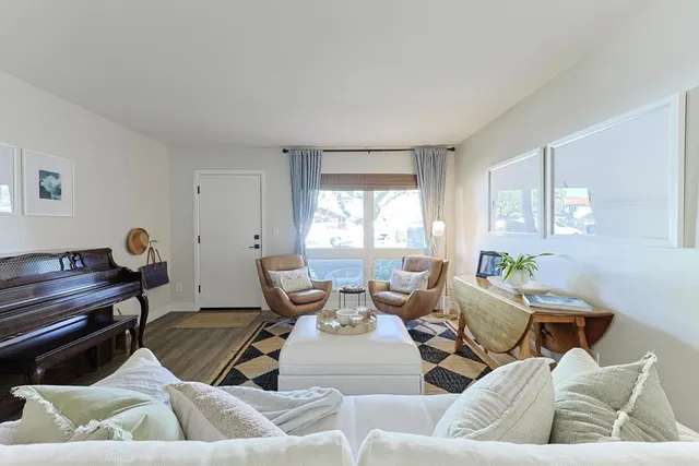 $15,000 | 1300 9th Street, Coronado, CA 92118