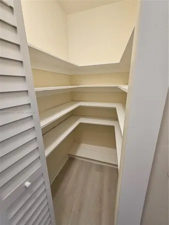 $6,000 | 834 Raymond Street, Miami Beach, FL 33141
