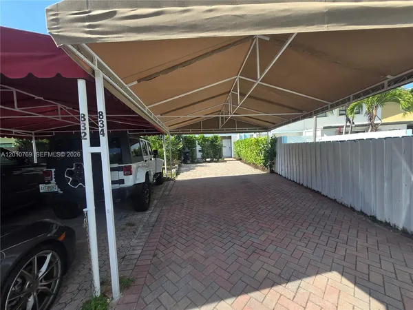 $6,000 | 834 Raymond Street, Miami Beach, FL 33141