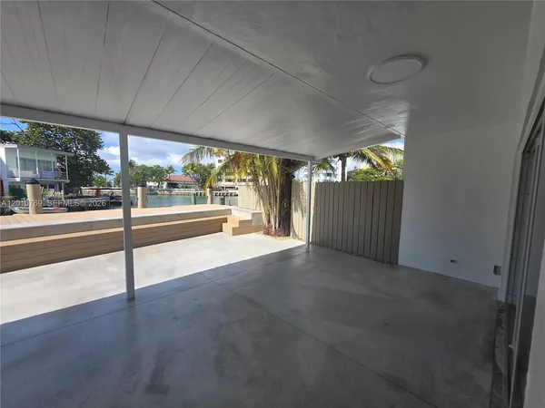 $6,000 | 834 Raymond Street, Miami Beach, FL 33141