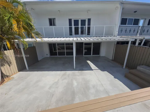$6,000 | 834 Raymond Street, Miami Beach, FL 33141