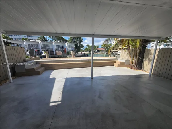 $6,000 | 834 Raymond Street, Miami Beach, FL 33141