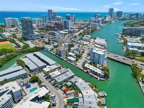 $6,000 | 834 Raymond Street, Miami Beach, FL 33141