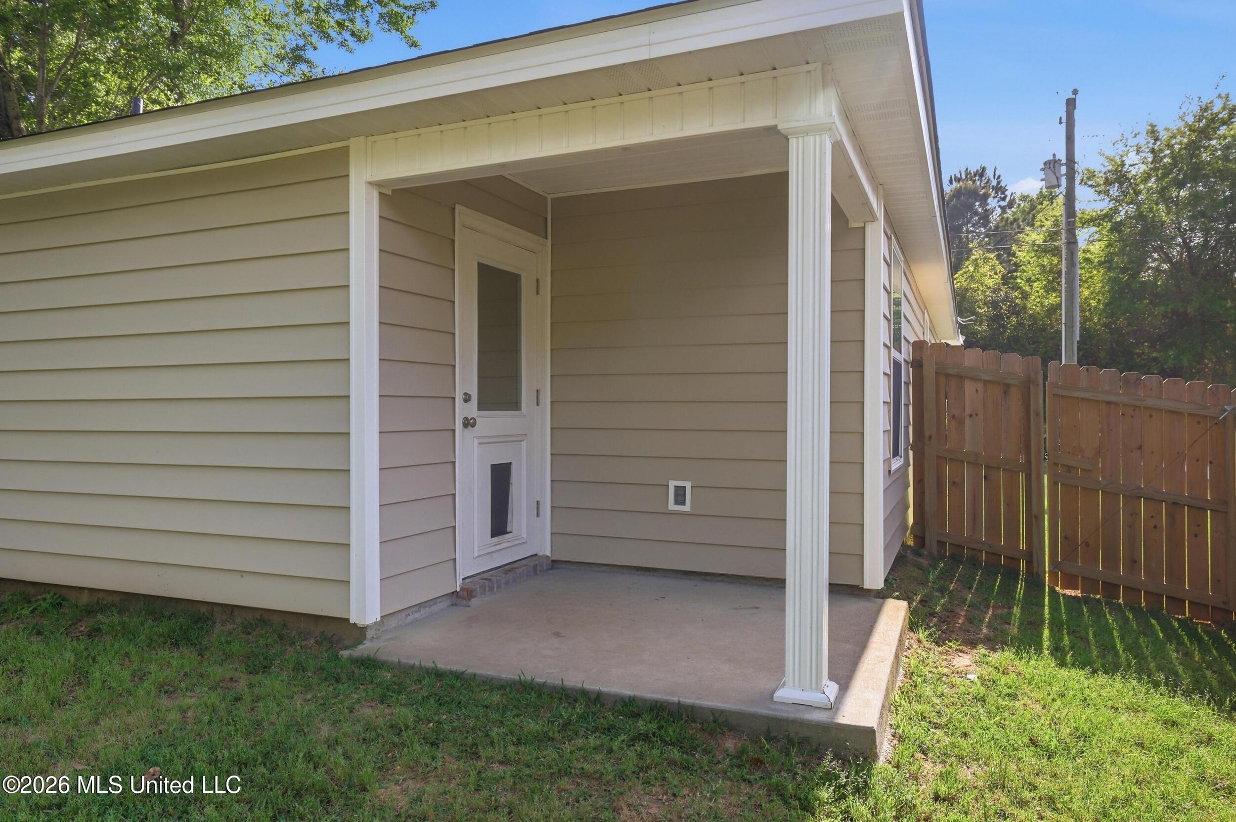 9826 Ala Moana Street Diamondhead, MS 39525 - Photo 41 of 44 38_r6__2278_autoremove_24673430