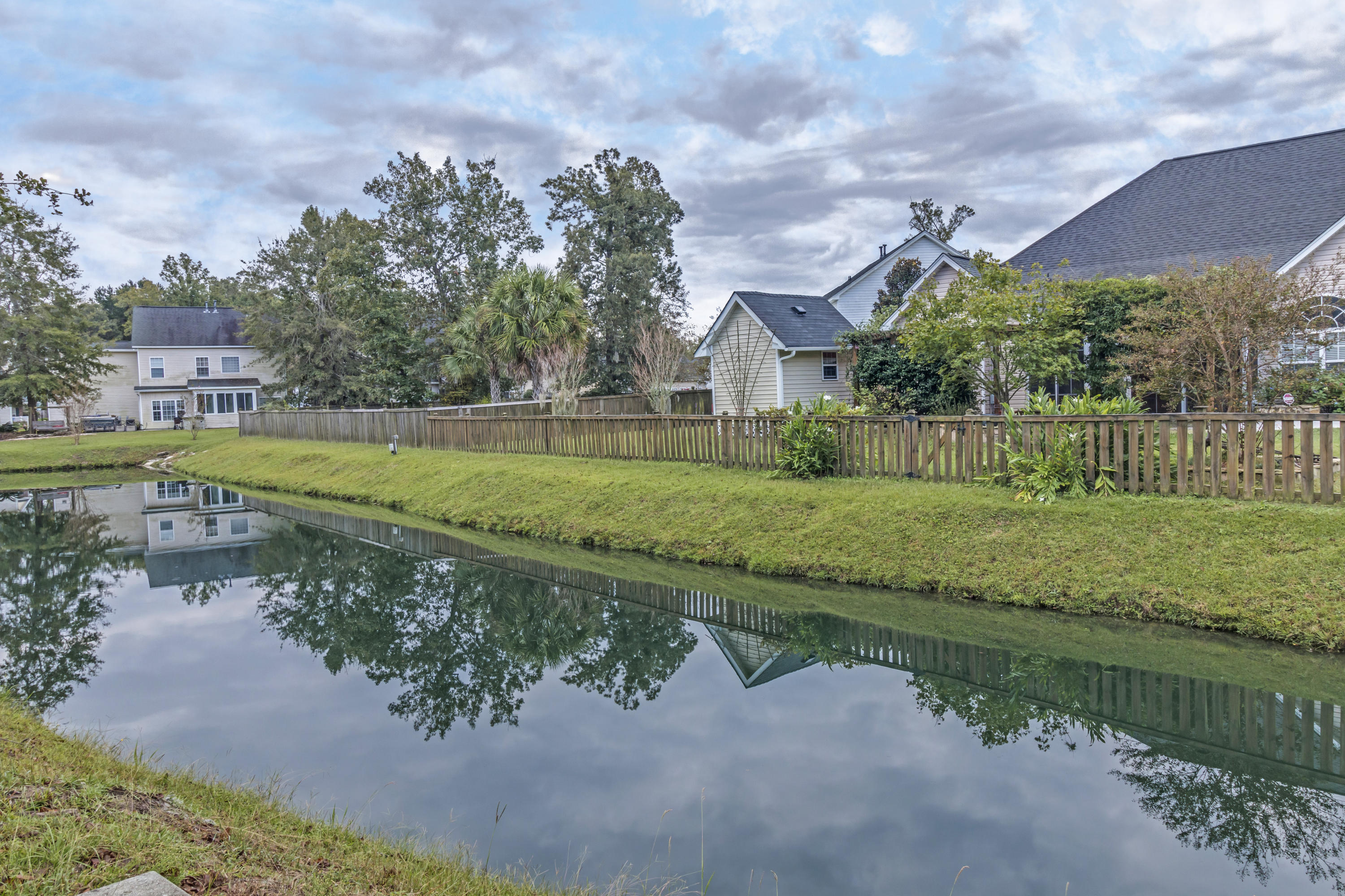 9381 Ayscough Road Summerville, SC 29485 - Photo 7 of 32 3
