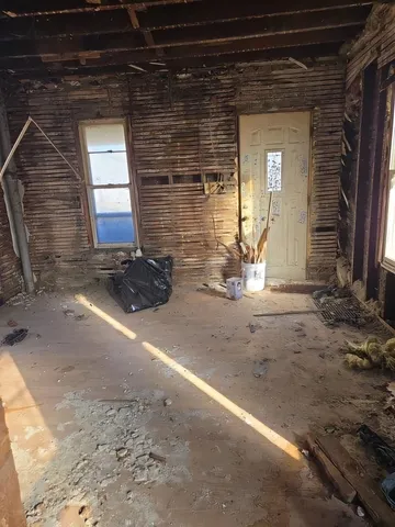 $45,000 | 909 West 6th Street, Sterling, IL 61081