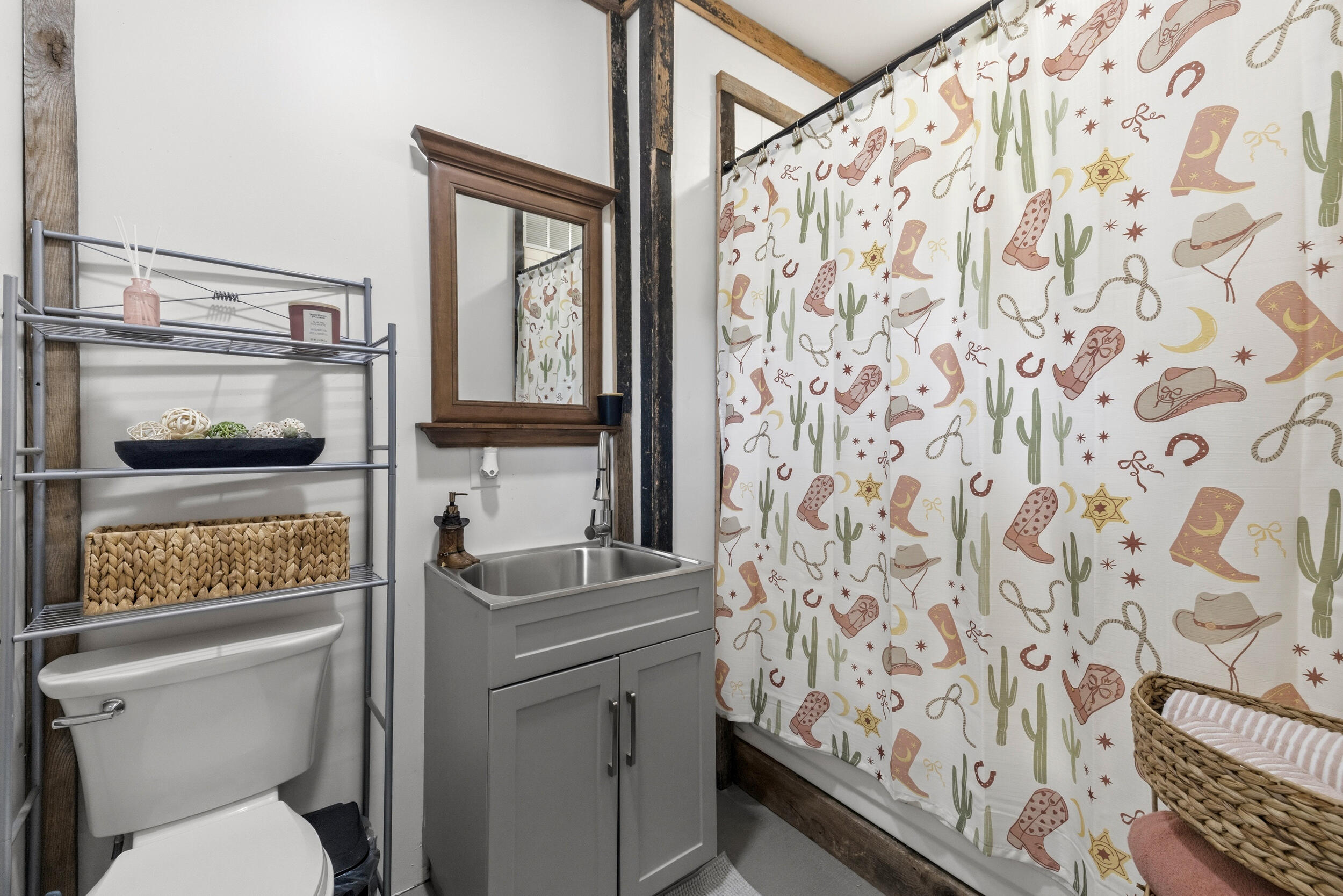 133 Ben Currens Road Salvisa, KY 40372 - Photo 32 of 51 Garage with bonus room/bathroom