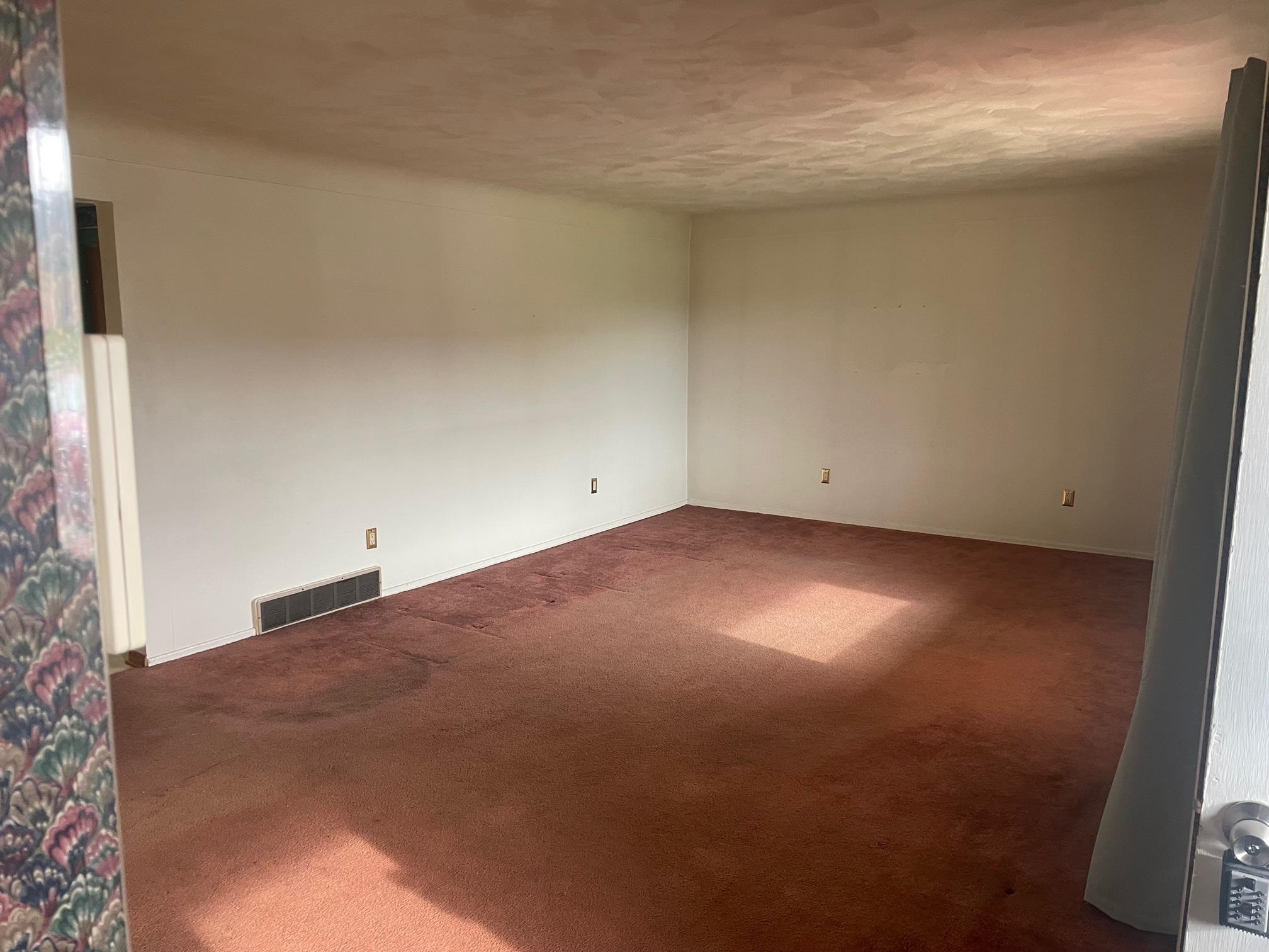 5110 Lennon Road Flint, MI 48532 - Photo 7 of 20 50096888-6.JPG