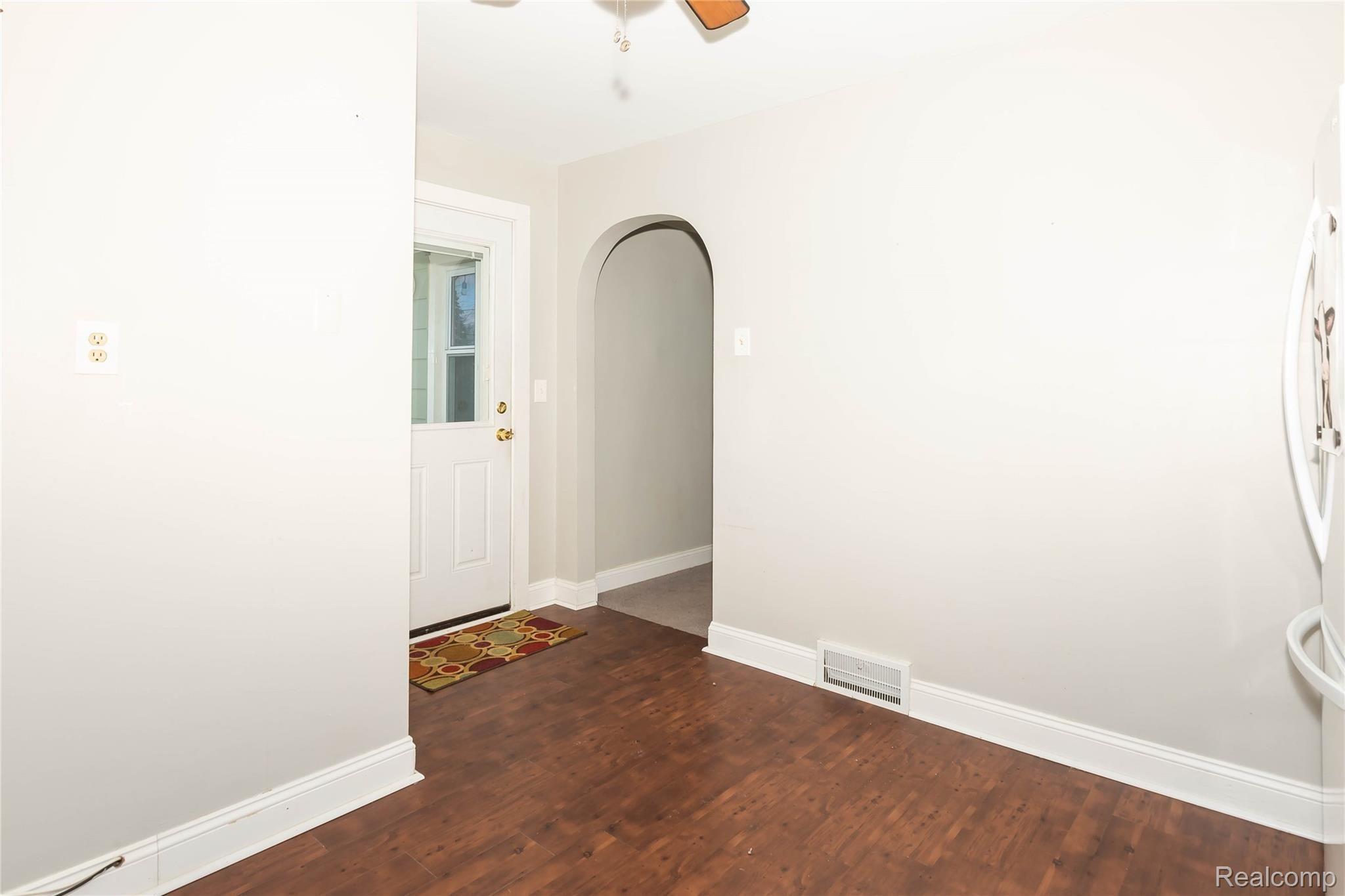 337 Roth Boulevard Clawson, MI 48017 - Photo 8 of 27 Door to back deck
