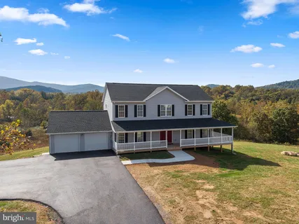 $2,950 | 100 Holiday Court, Front Royal, VA 22630