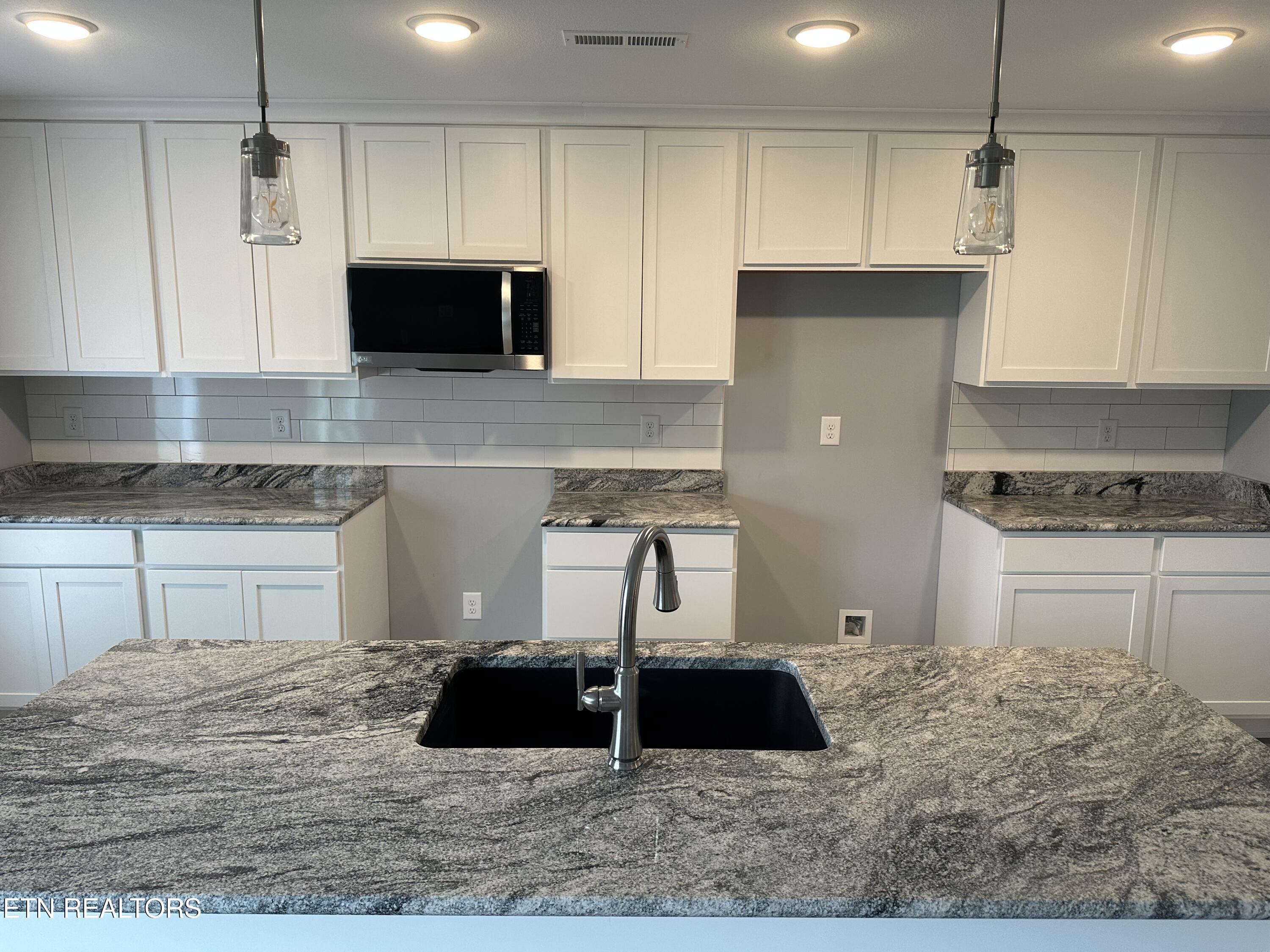 540 Henderson Road, Unit 26 Pigeon Forge, TN 37862 - Photo 14 of 41 15