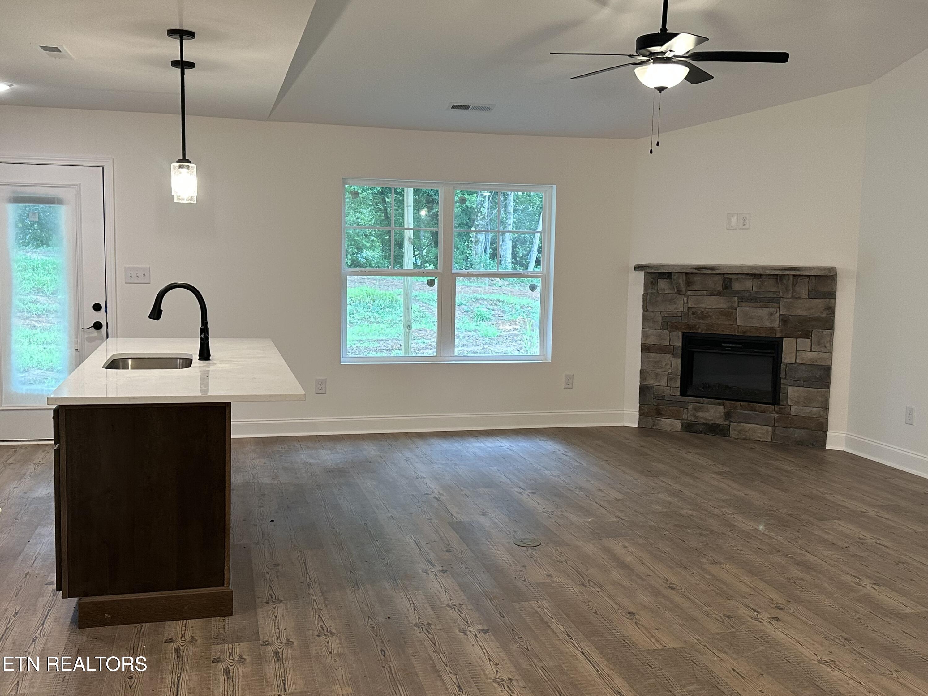 540 Henderson Road, Unit 26 Pigeon Forge, TN 37862 - Photo 7 of 41 7