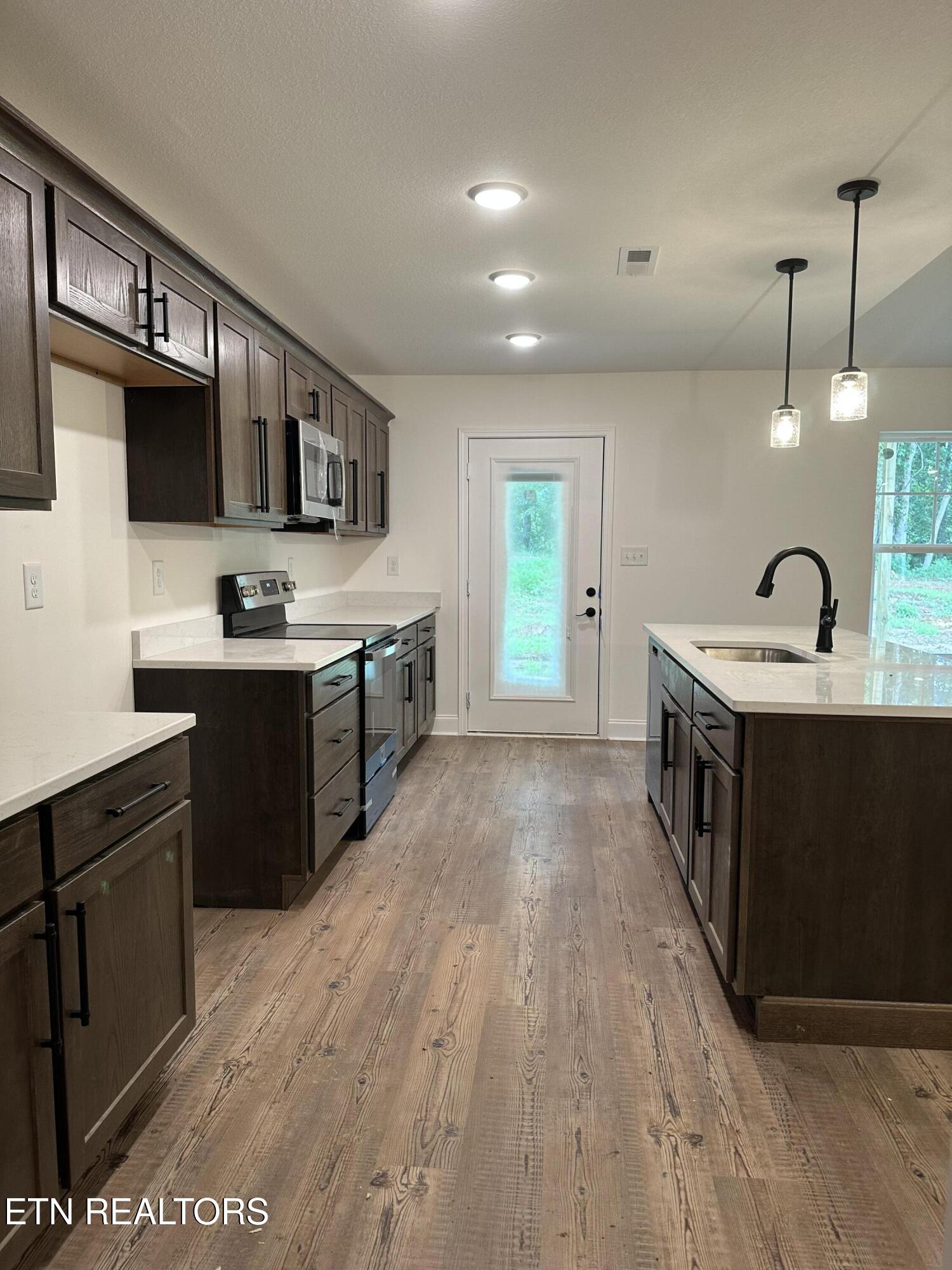 540 Henderson Road, Unit 26 Pigeon Forge, TN 37862 - Photo 10 of 41 11