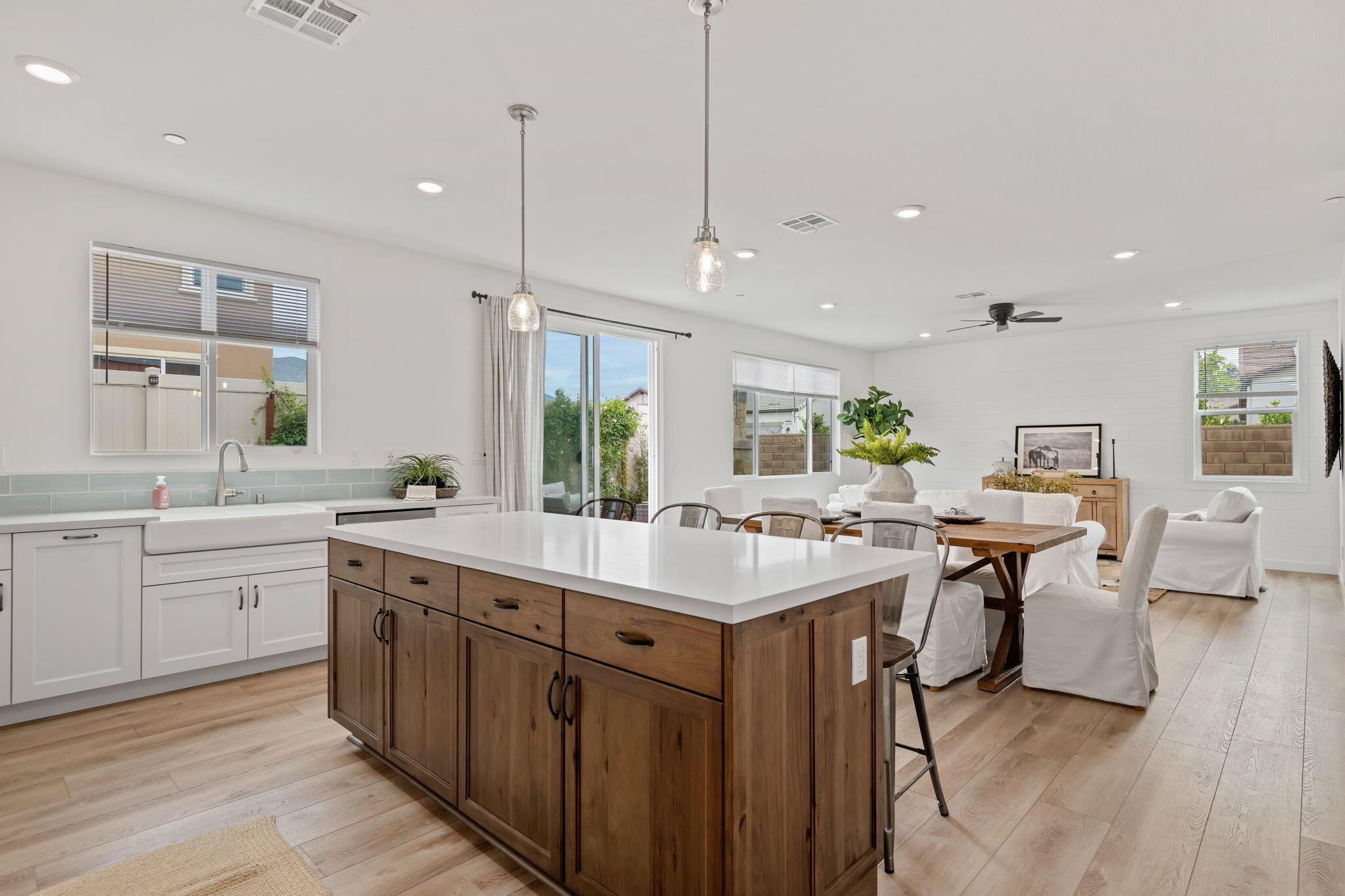 2171 Moro Way Santa Paula, CA 93060 - Photo 15 of 57 Kitchen