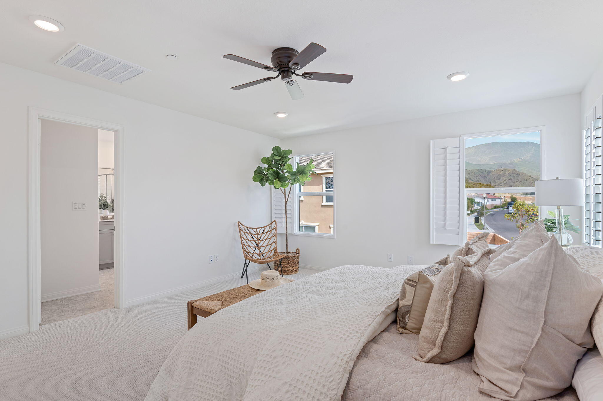 2171 Moro Way Santa Paula, CA 93060 - Photo 20 of 57 Primary Bedroom