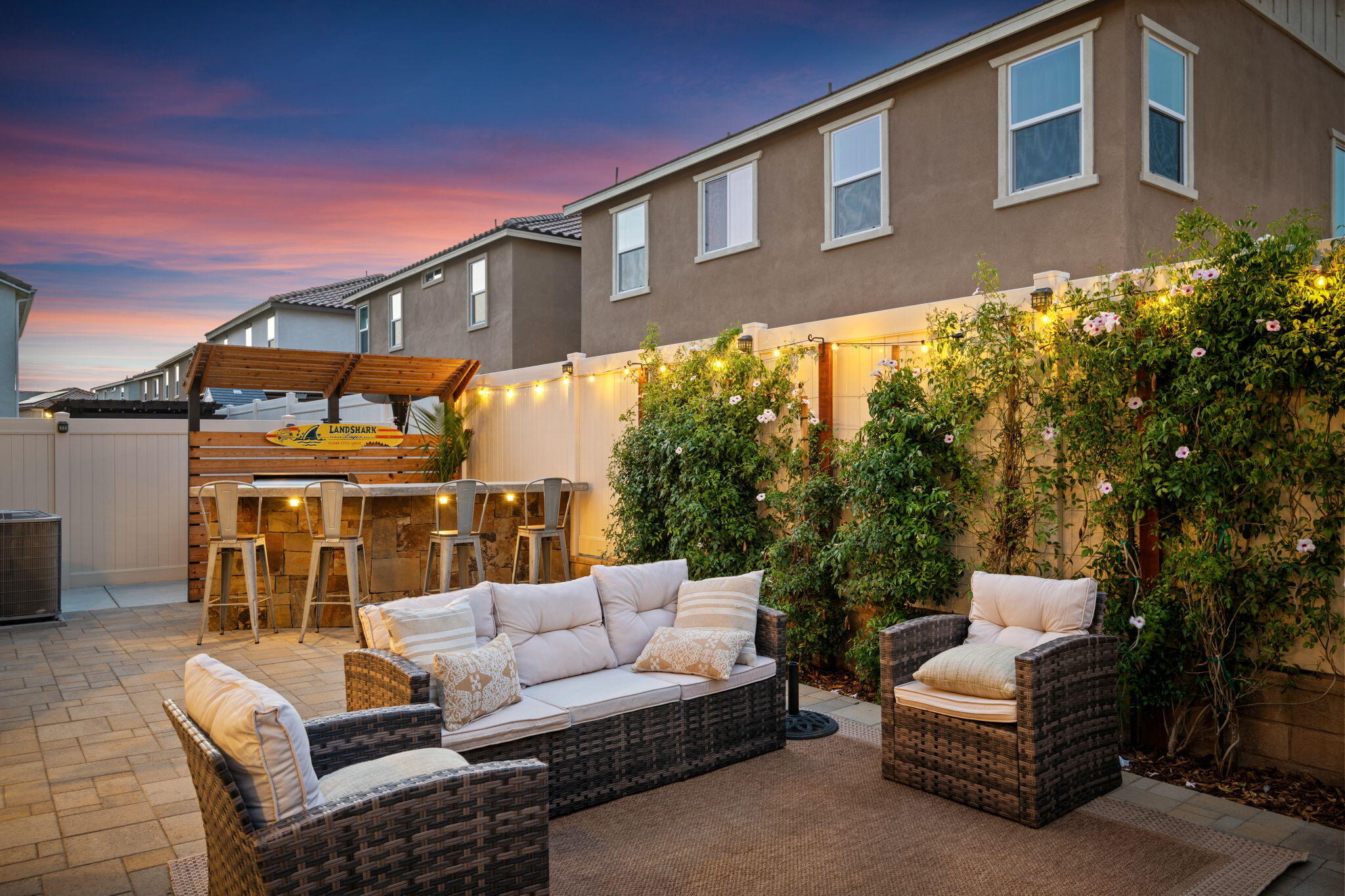 2171 Moro Way Santa Paula, CA 93060 - Photo 33 of 57 BBQ Area (twilight)