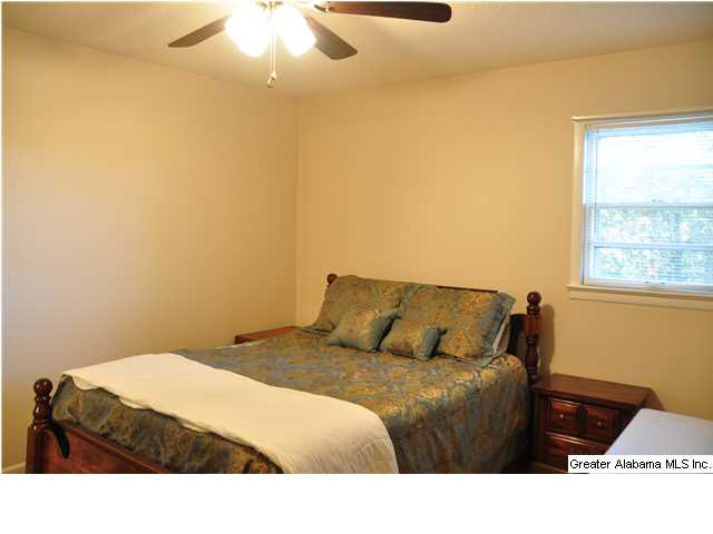 801 Navajo Trail Alabaster, AL 35007 - Photo 11 of 21