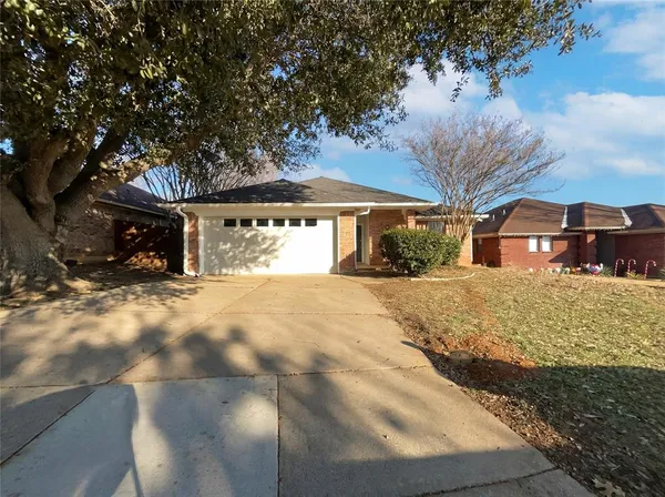 $254,000 | 709 Sandy Trail, Fort Worth, TX 76120