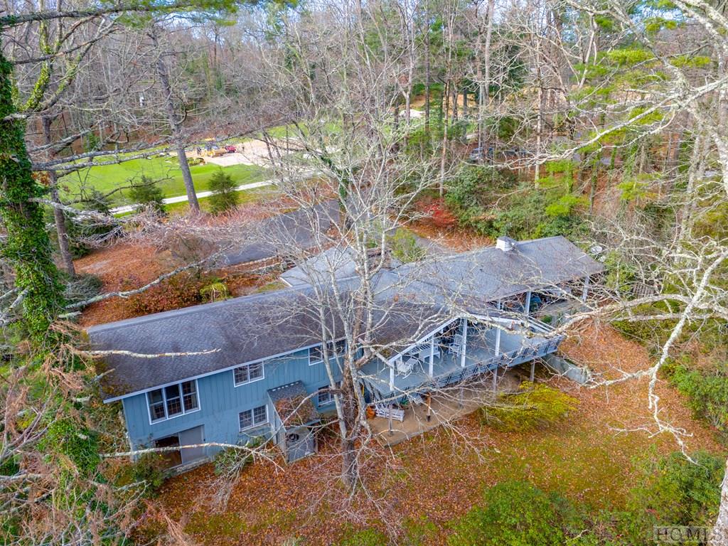138 Wade Road Cashiers, NC 28717 - Photo 5 of 38 Gallery Image 5