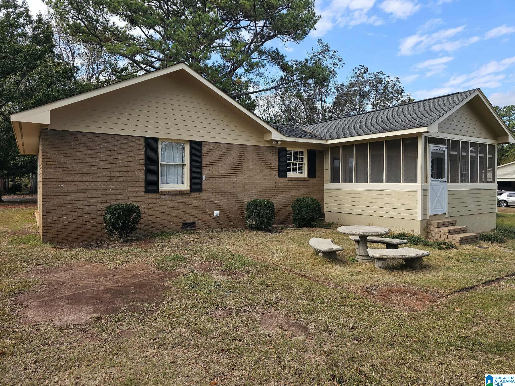 1802 Rush Road Sylacauga, AL 35150 - Photo 4 of 17